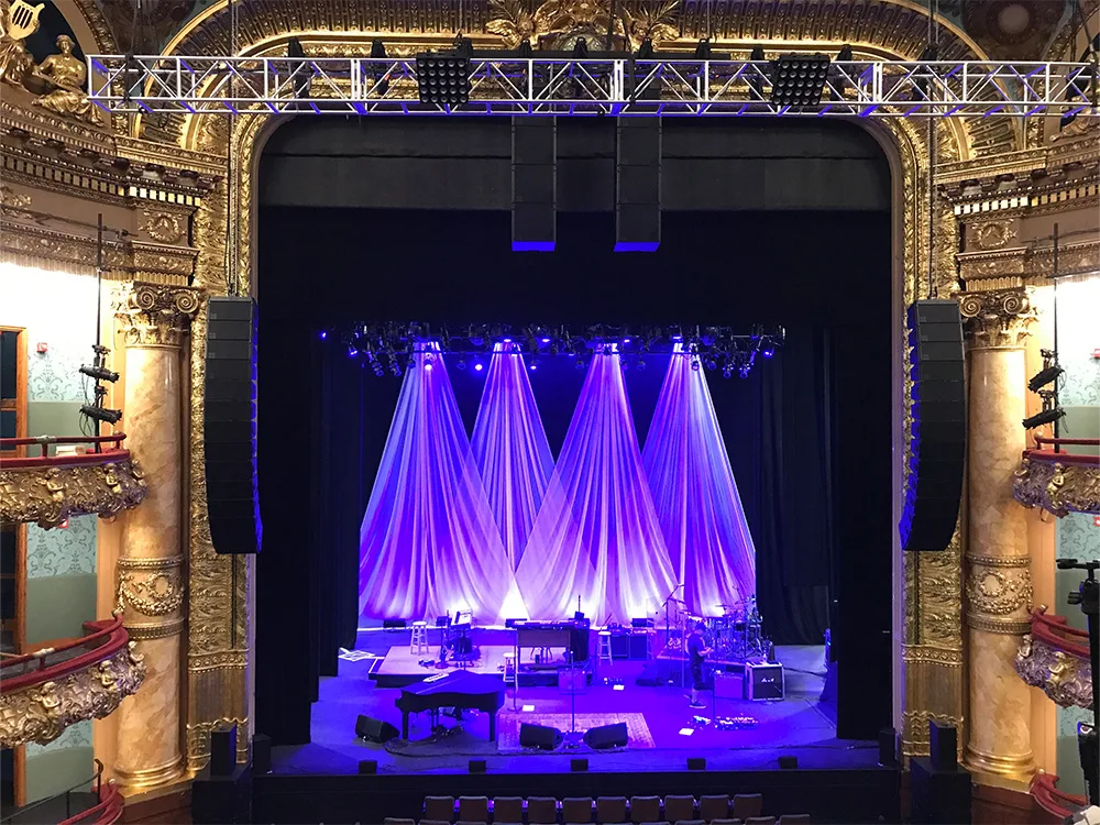 Image From: https://www.emersoncolonialtheatre.com/ Image From: https://www.emersoncolonialtheatre.com/